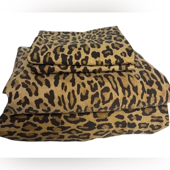 Ralph Lauren Aragon Leopard Queen Bedding Set Sheet, Flat,Fitted, 2 Pillowcases - Picture 1 of 9